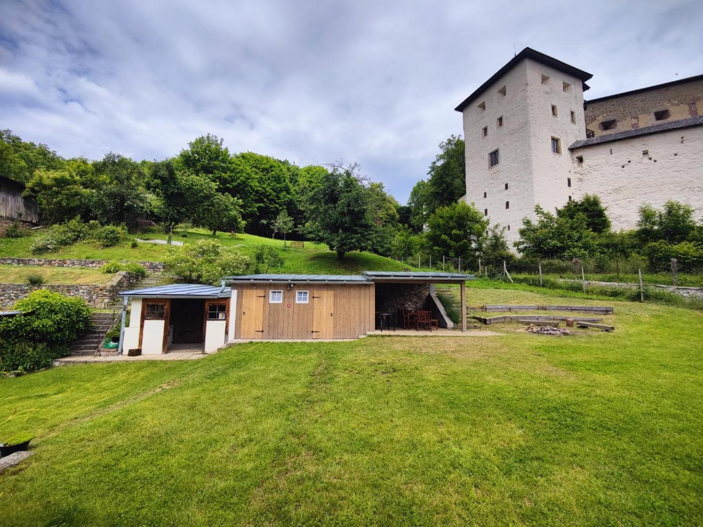 Stanovanie Pod Starym Zamkom - Camping Banská Štiavnica Kültér fotó